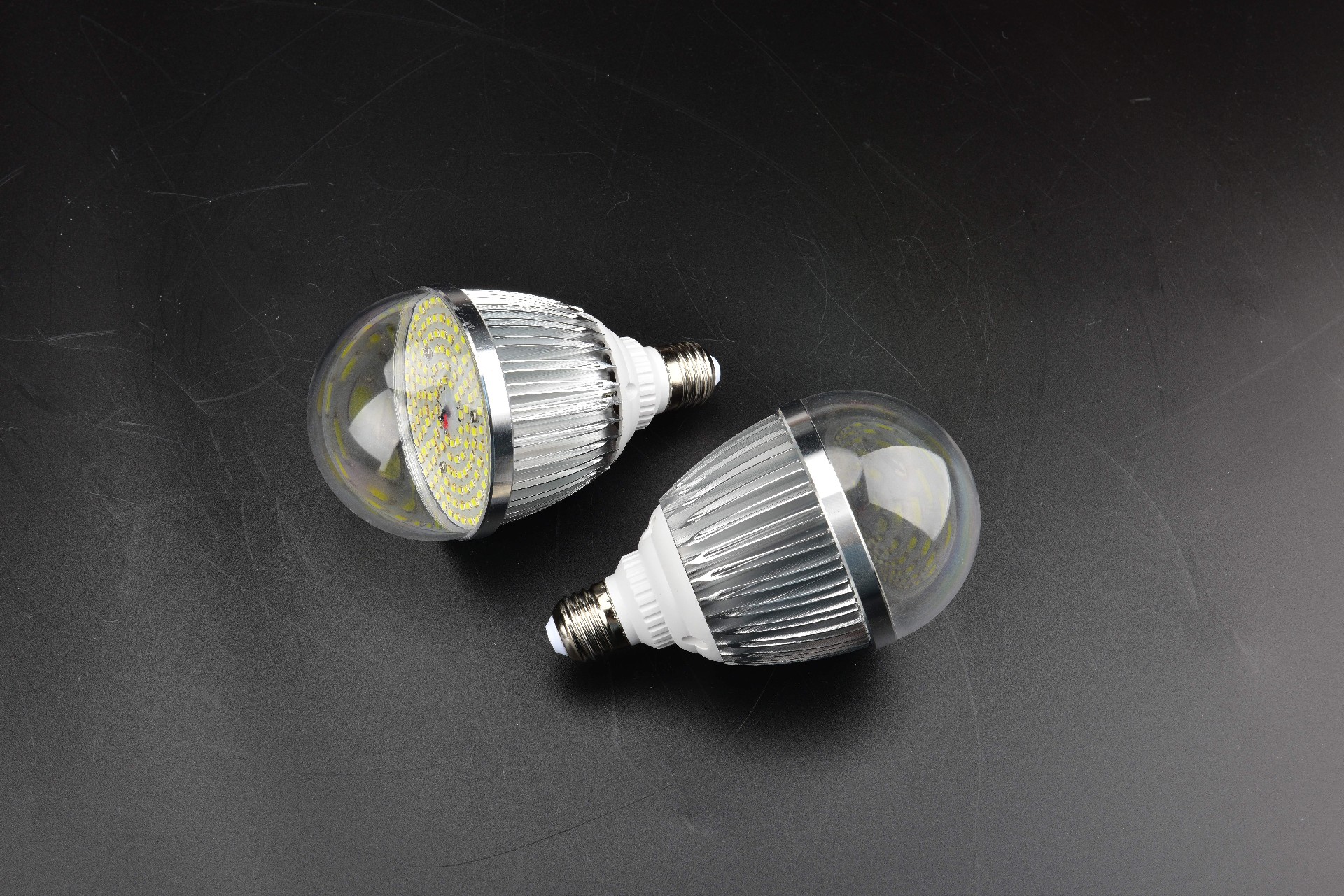 LED球泡灯-8W - 2